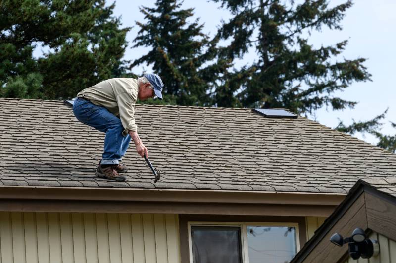 When It’s Time for a Roof Replacement: Signs Louisville Homeowners Should Never Ignore When It’s Time for a Roof Replacement: Signs Louisville Homeowners Should Never Ignore